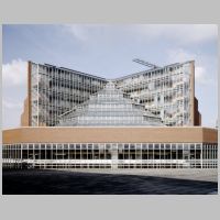 History Faculty Building, Cambridge University (1964-1967), photo on architecture-history.org.png